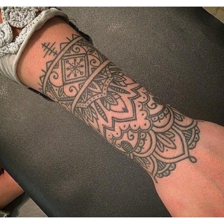 16 Magnifiques Tatouages De Mandala Poignet Femme By My Tatouage Medium