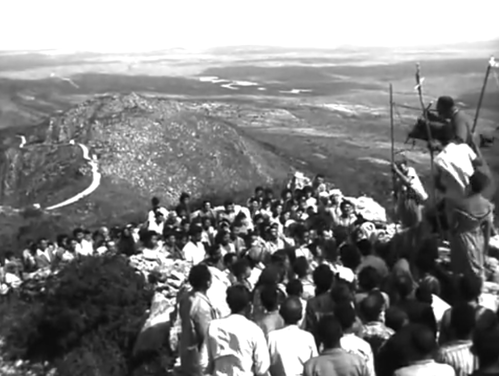 Deus e o Diabo na Terra do Sol, de Glauber Rocha | by ...