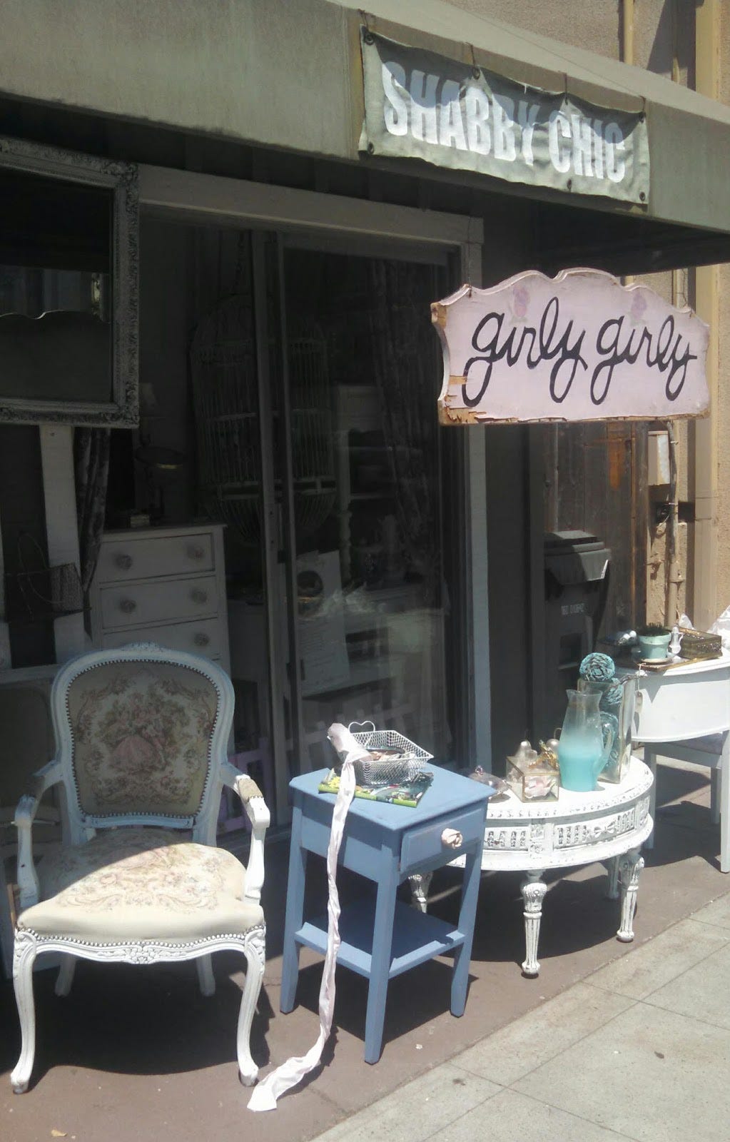 girly furniture