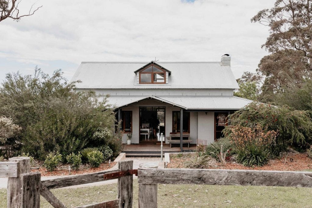Jervisbaytourism Com Au Hyams Beach Accommodation Pet Friendly
