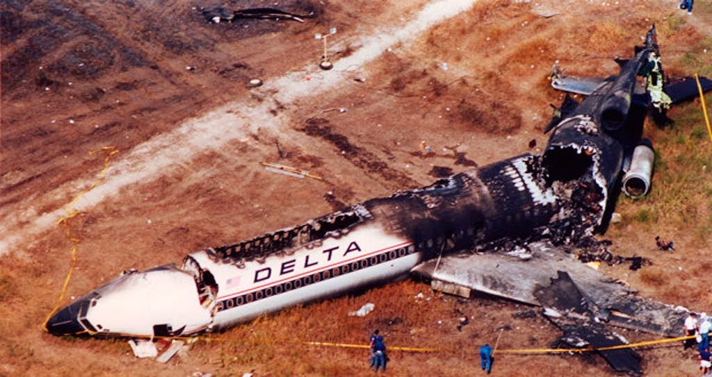 Words of Warning The crash of Delta flight 1141 by Admiral_Cloudberg