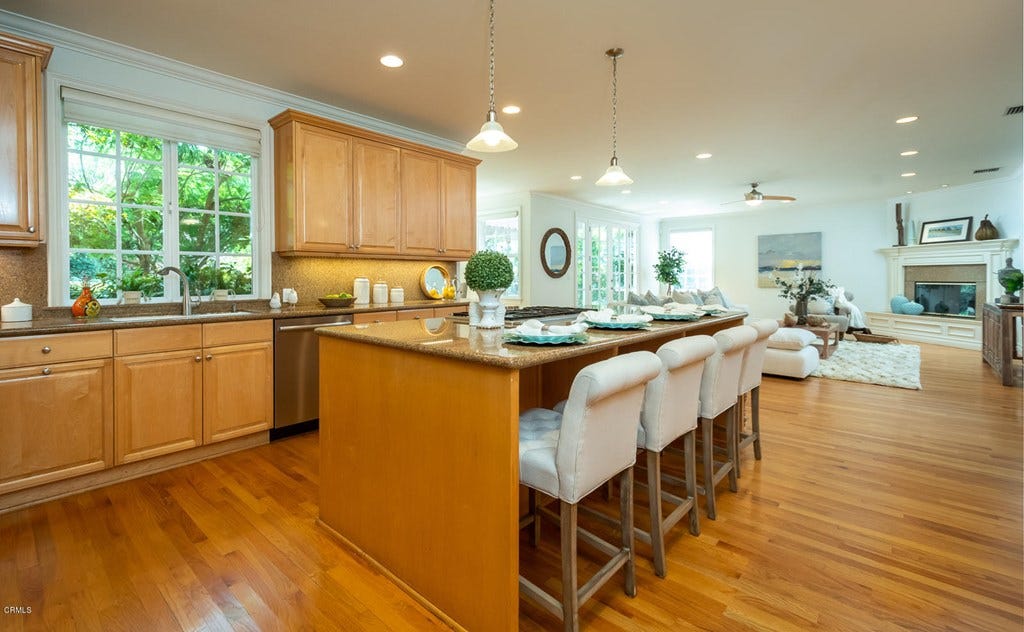 VirtuallyCalifornia — Tour Exclusive Dilbeck Properties by Dilbeck