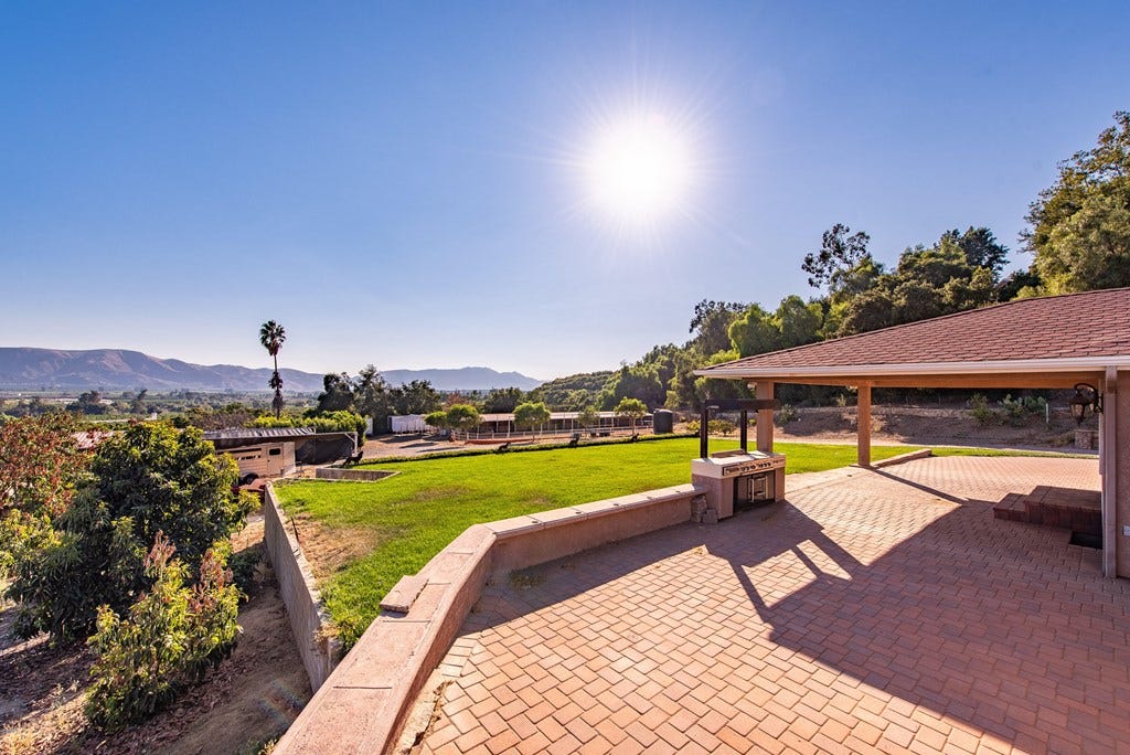 VirtuallyCalifornia — Tour Exclusive Dilbeck Properties by Dilbeck