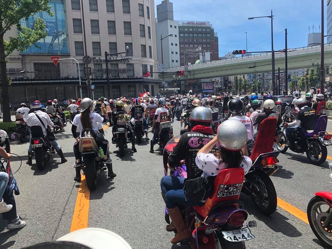 日本暴走族消失了 臺灣的交通噪音呢 交通噪音對人體有害 臺灣管制寬鬆 應採斷源思維 以電動車取代燃油車 提高燃油車使 By 方寸文創 日本暴走族消失了 臺灣的交通噪音呢 交通噪音對人體有害 臺灣管制寬鬆 應採斷源思維 以電動車取代燃油車 提高燃油車使 By 方寸文創