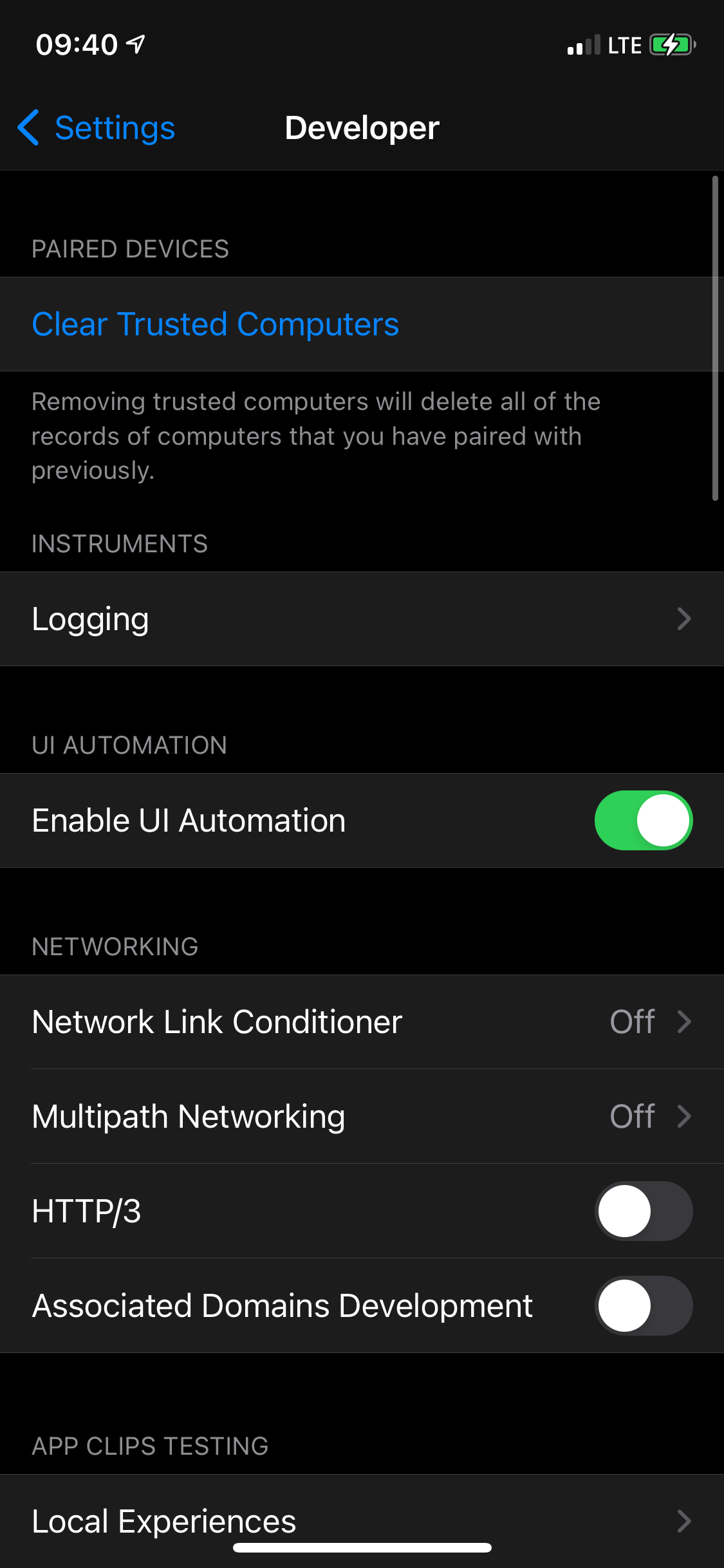Setting Up and Testing App Clips in iOS 14 by Emmanuel Crouvisier