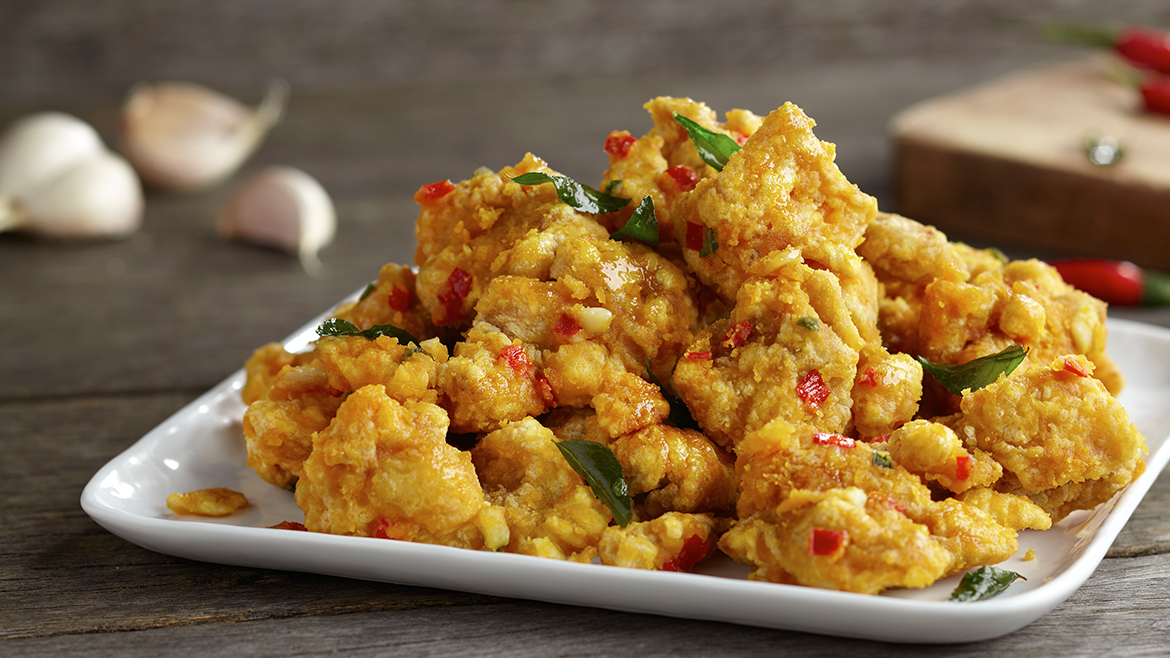 Resep Ayam Saus Telur Asin. Kreasi menu baru untuk