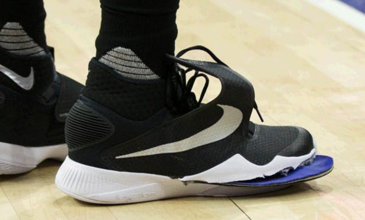 basketball shoe falls apart