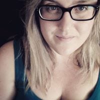 Allison Bloom – Medium
