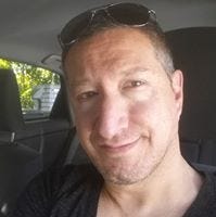 Jonathan Strauss – Medium