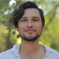 Michael Zeligs – Medium