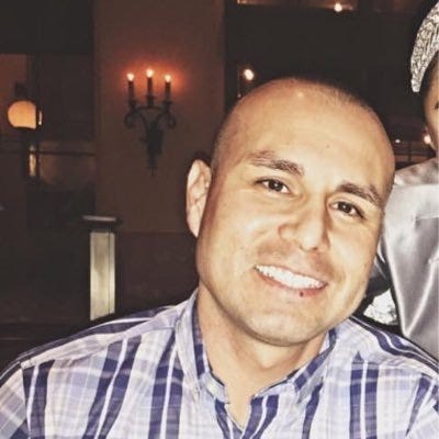 Luis Tovar – Medium