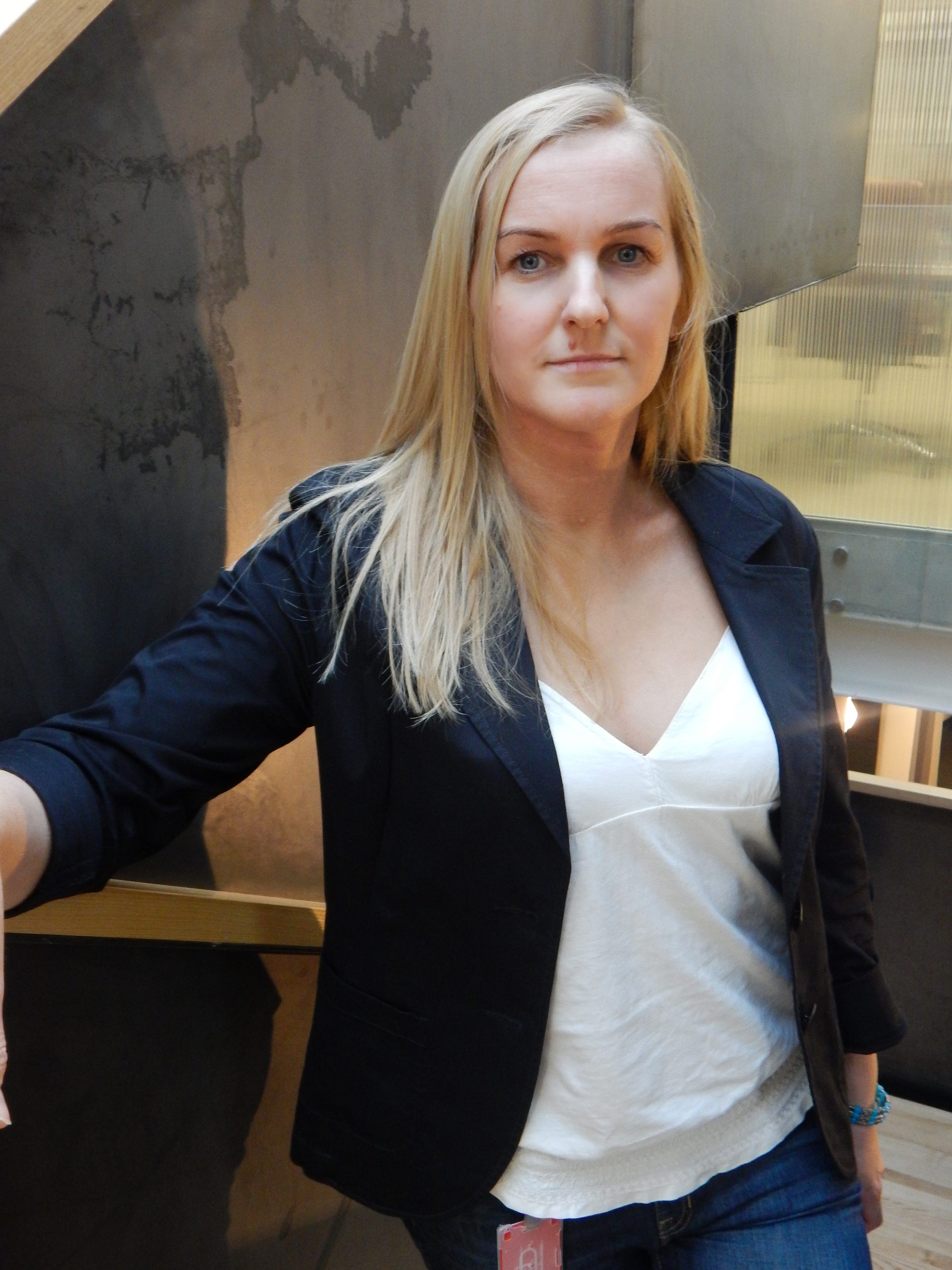 Kristi Teedla Medium