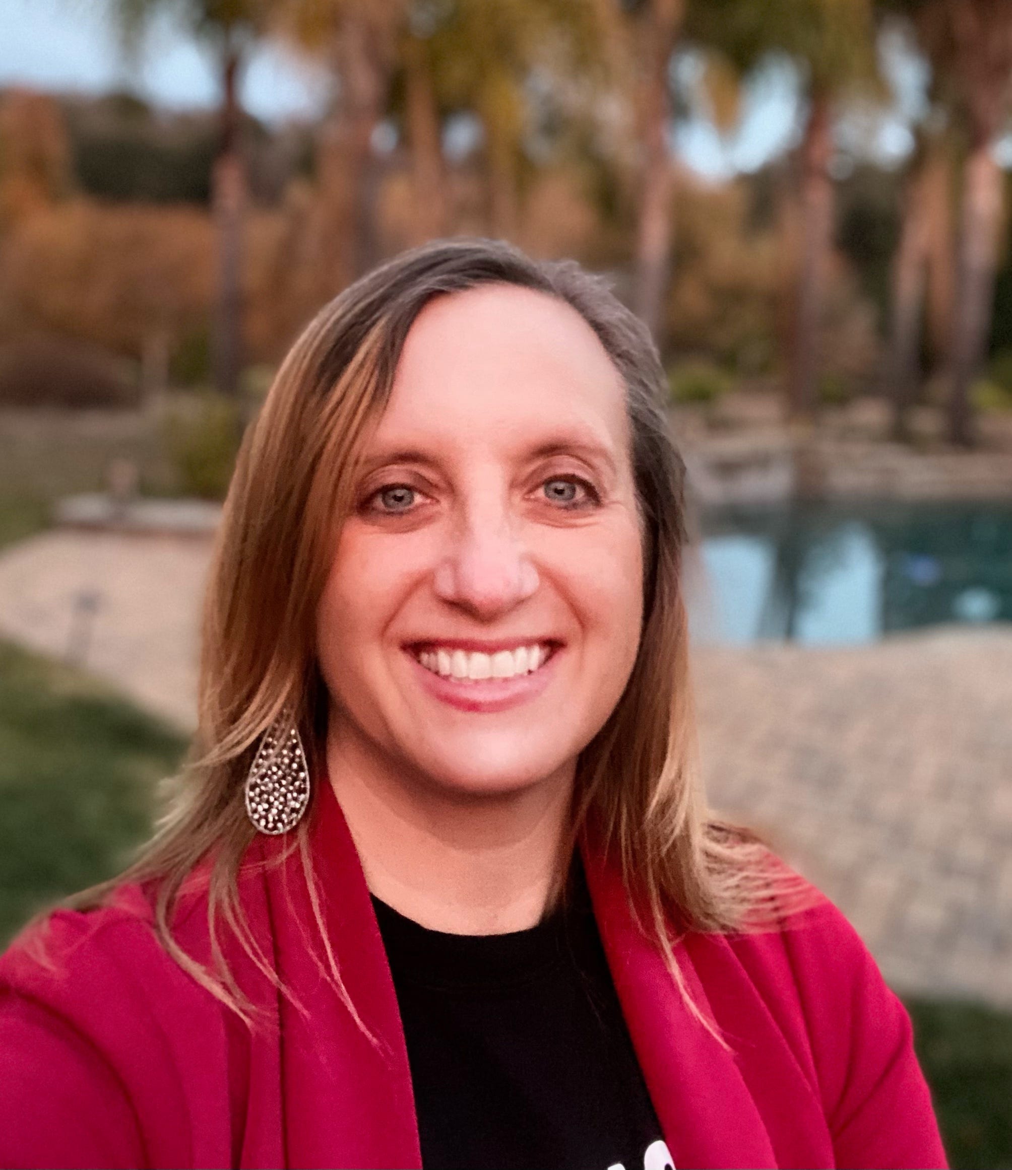 About Laura Lee Norris Medium