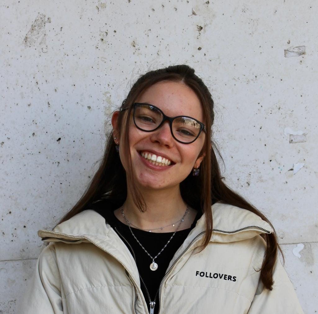 Viviane rauffus medium