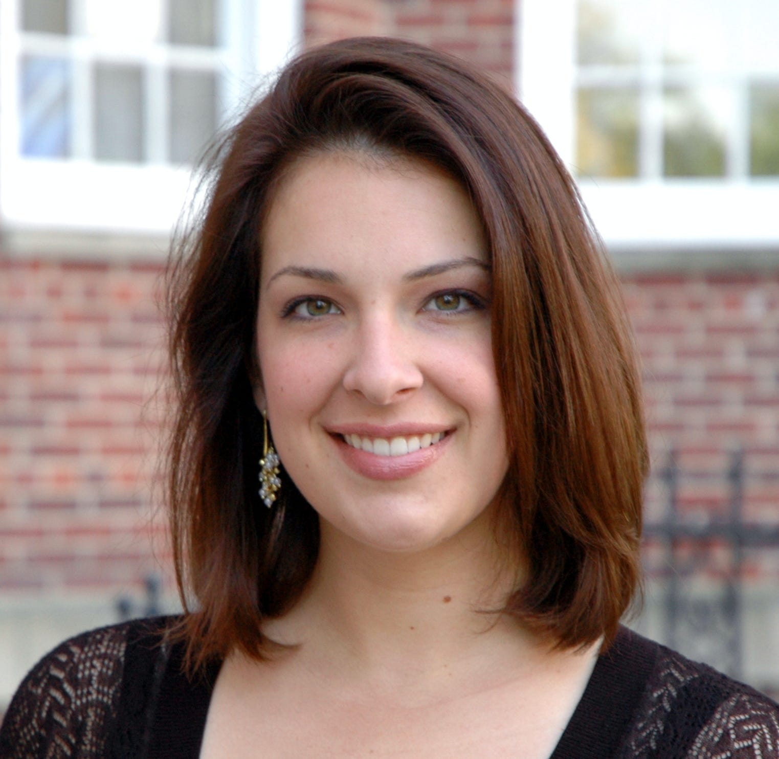 About Debra Lockwood Medium