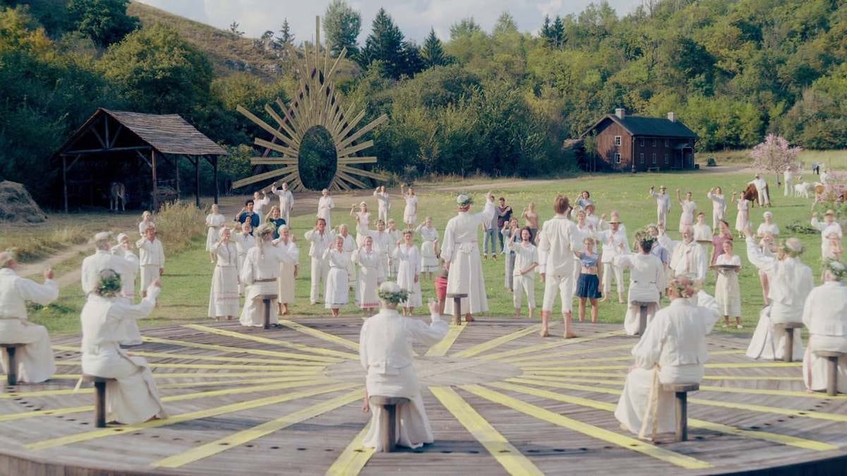 [film review] Midsommar (2019). Another trippy work from Ari Aster by