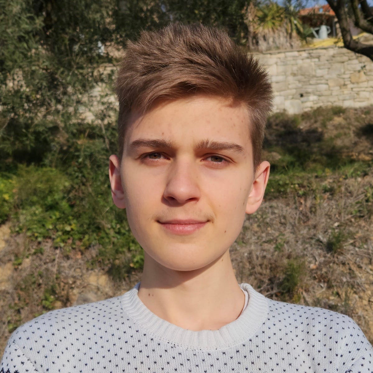 Anton savytskyi medium