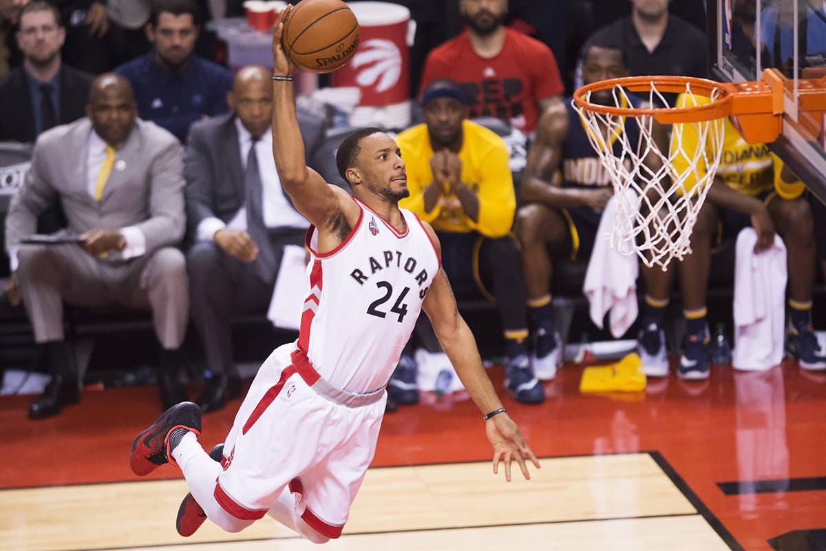 raptors dunk