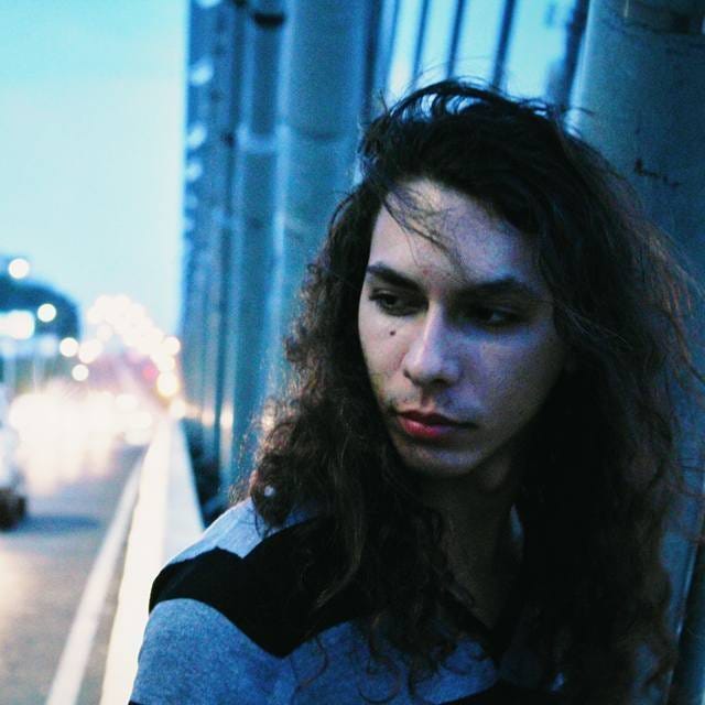 People following Leonardo Vaz