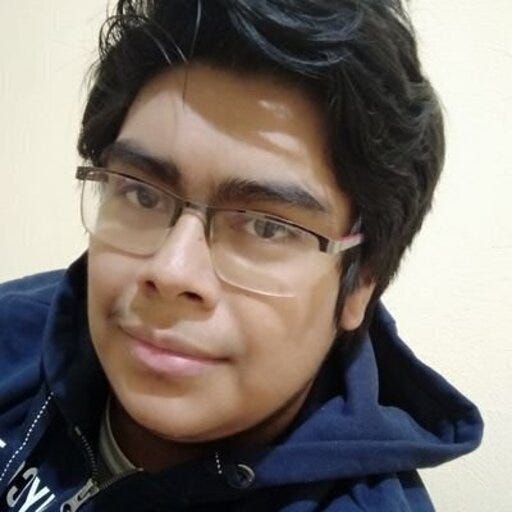 Alex Vélez Llaque Medium