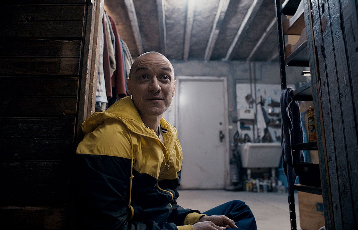Movie Review Split Isn T The M Night Shyamalan Comeback Fans