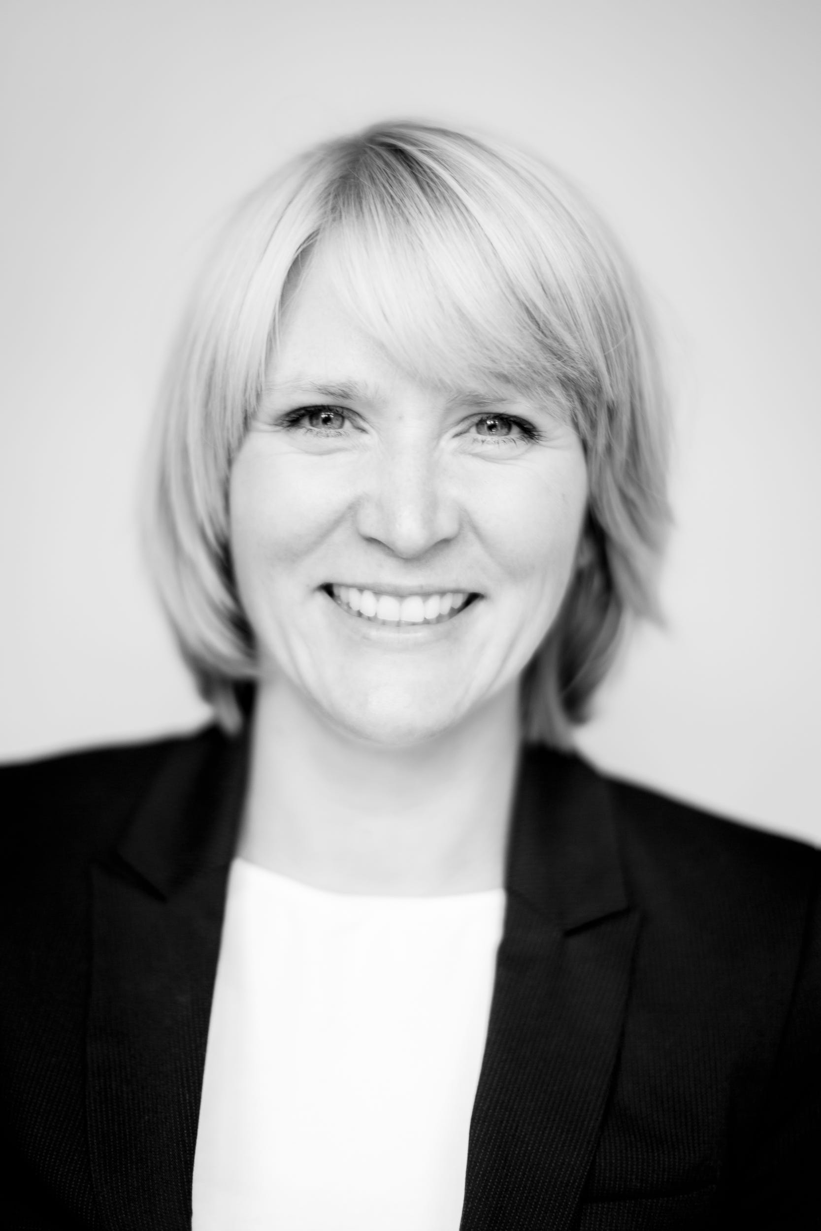 About Kathrin Jansen Medium