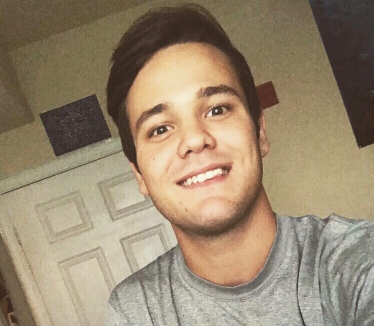 Justin Hiatt – Medium