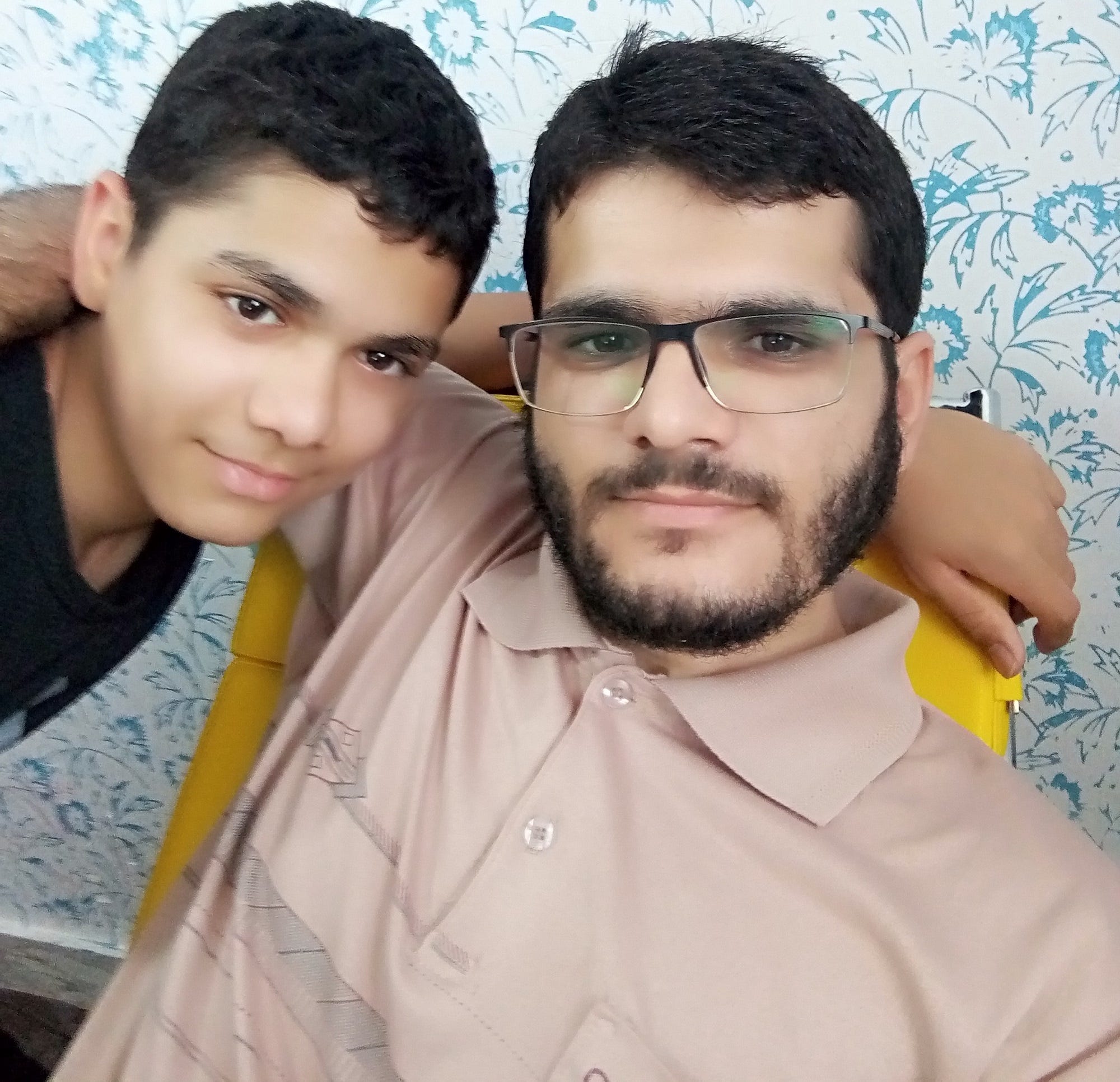 elias sharafi Medium