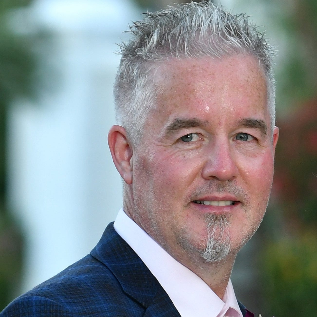 Elliott Porter Medium elliott-porter-medium