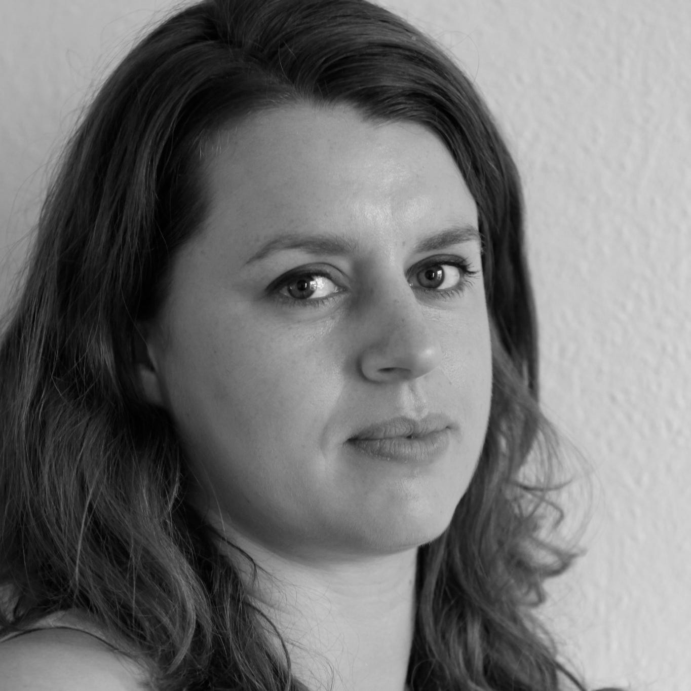About Celine Marchbank Medium