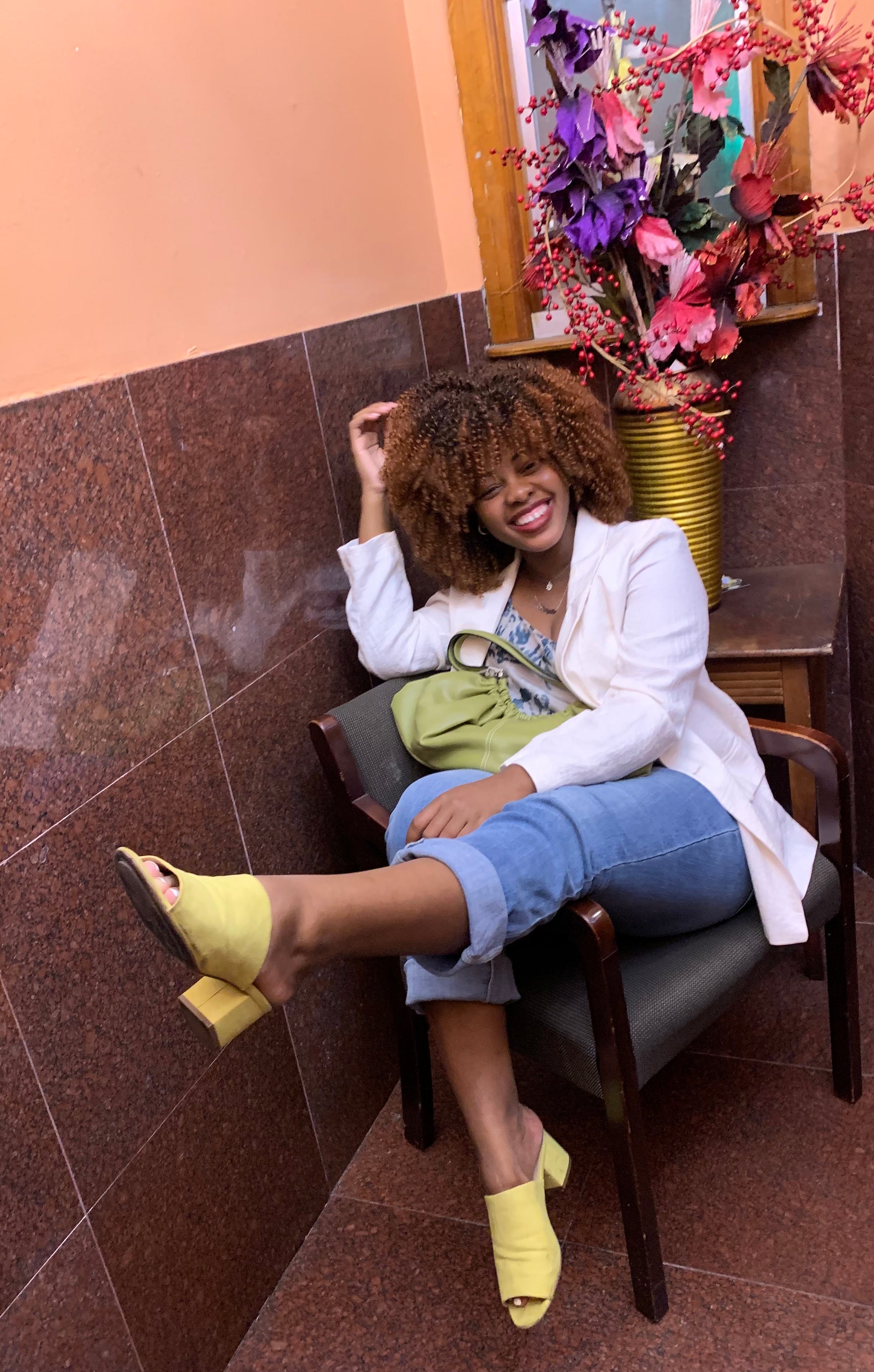 About Barbarra François Medium