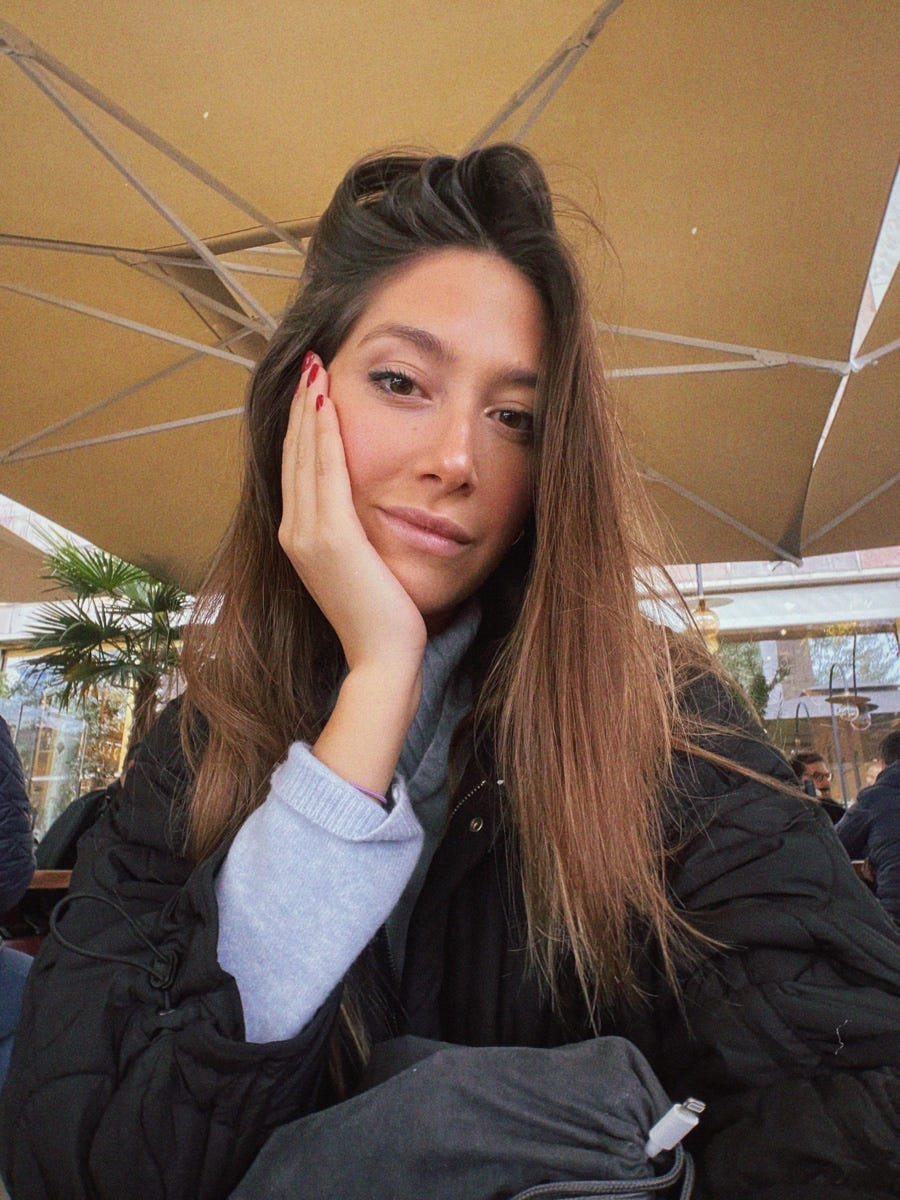 About Lourdes GT Medium