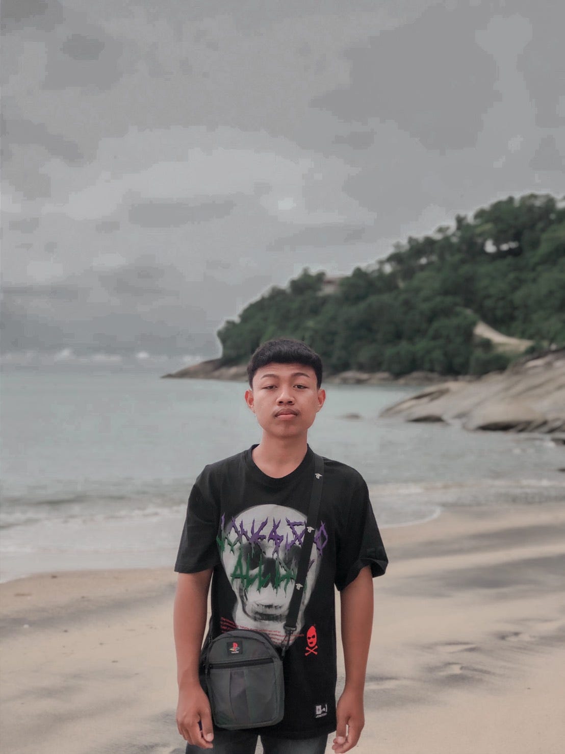 Pawarit Srithong – Medium