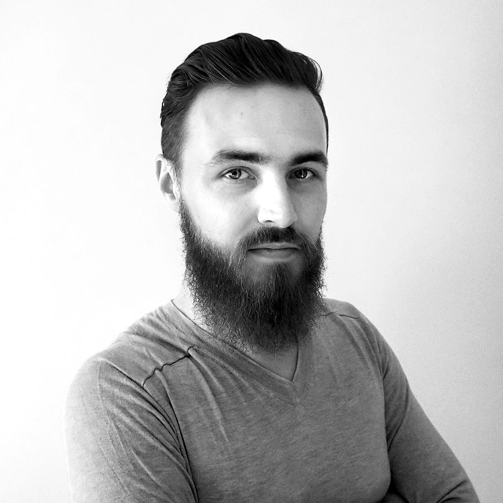 Marcin Rzymek – Medium