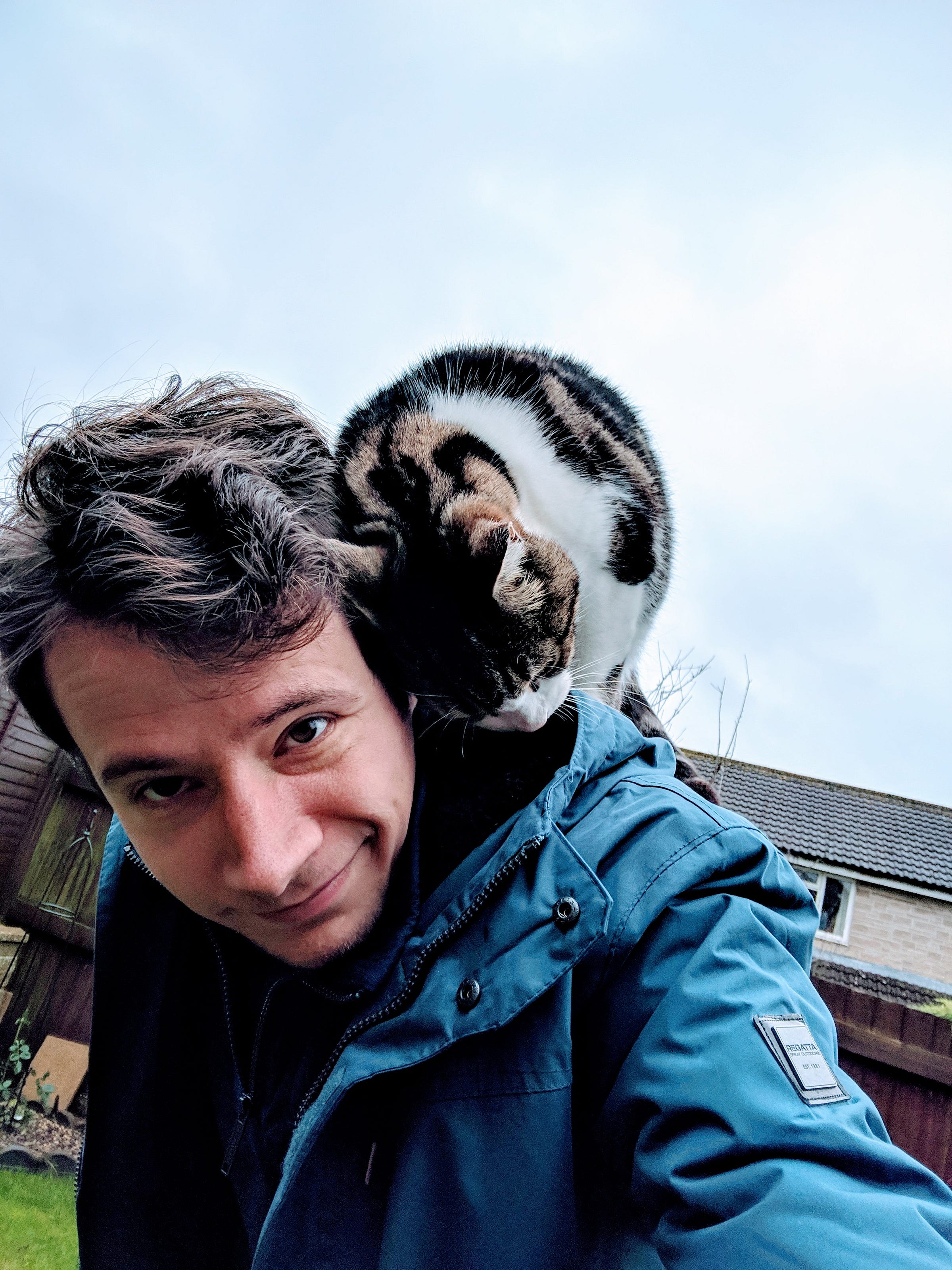 People following Stew Elliott