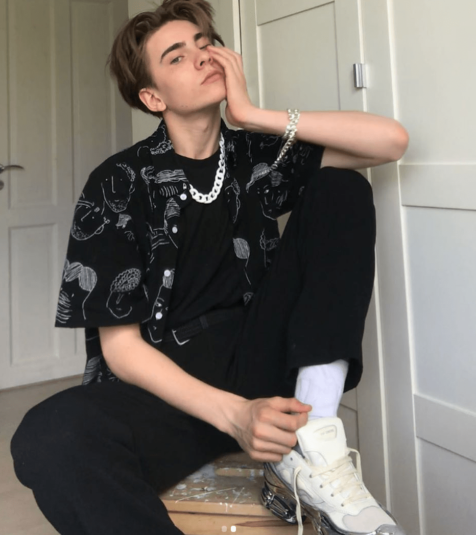 How To Dress Like An Eboy Eboys The Latest Fashion Trend To By Dathan Voyles Medium How To Dress Like An Eboy Eboys The Latest Fashion Trend To By Dathan Voyles Medium