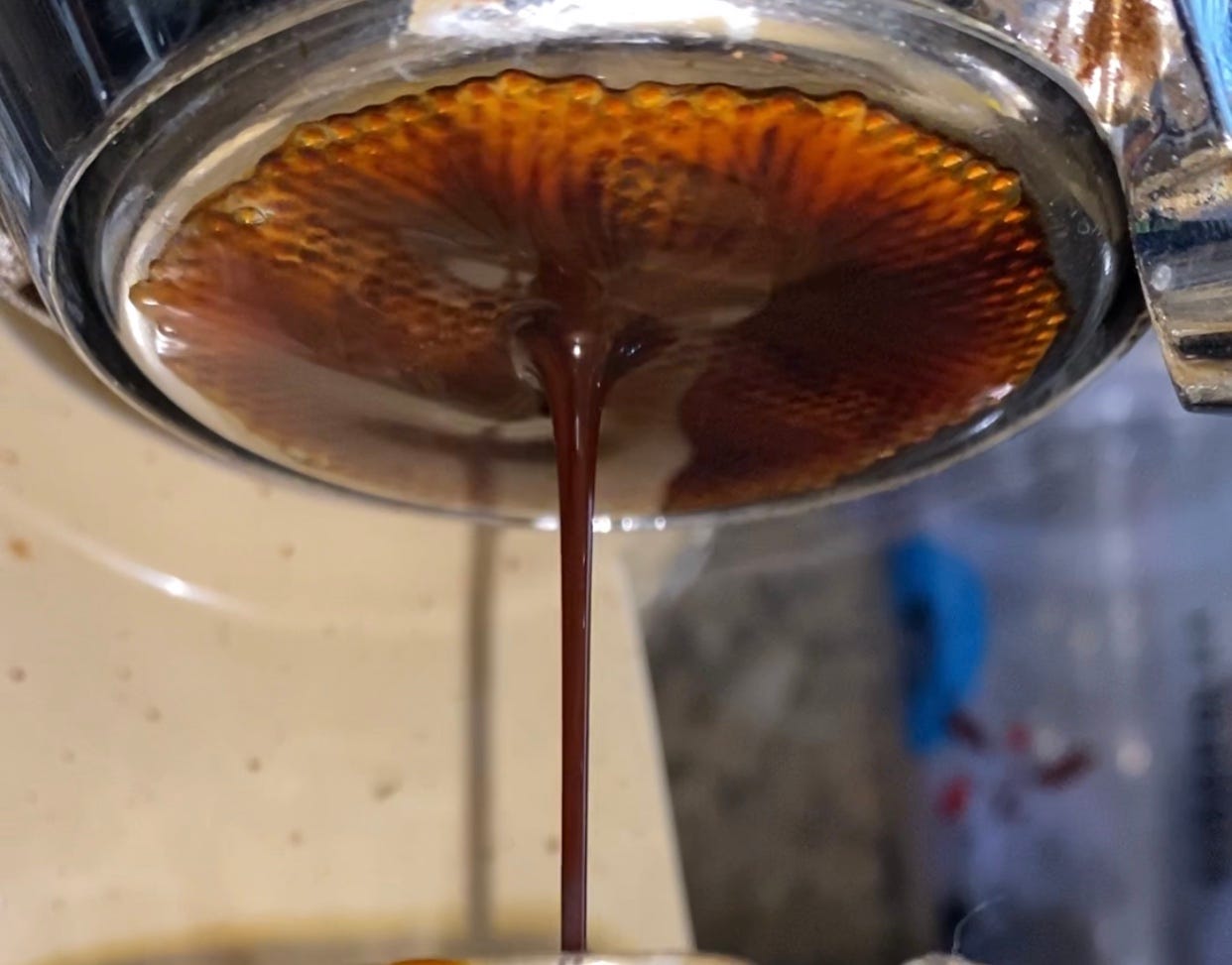 Pressure Pulsing for Better Espresso by Robert McKeon Aloe Towards