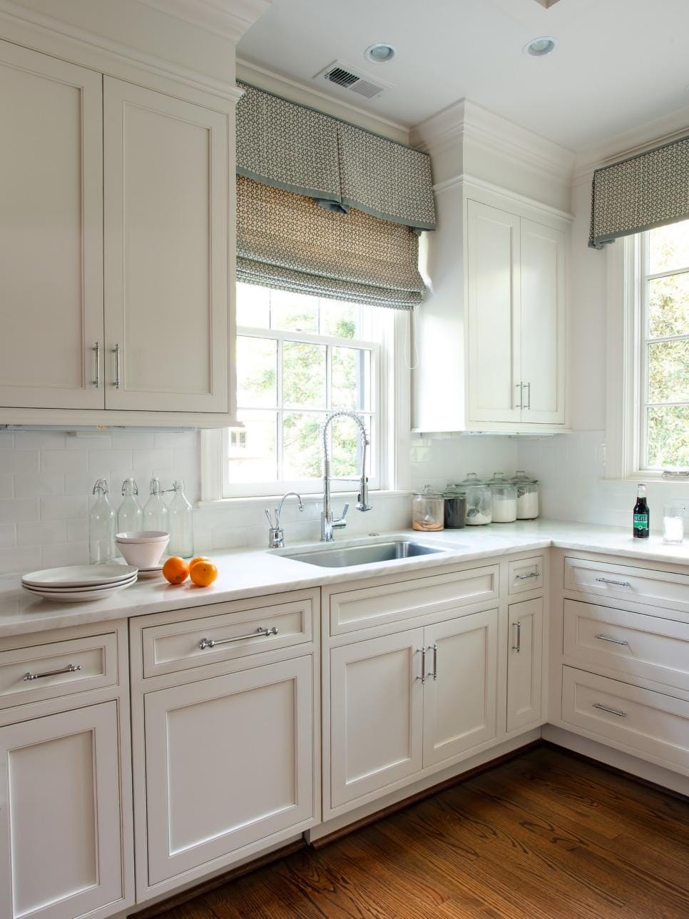 10 Winning Kitchen Window Treatment Ideas By Homedesignkey Medium