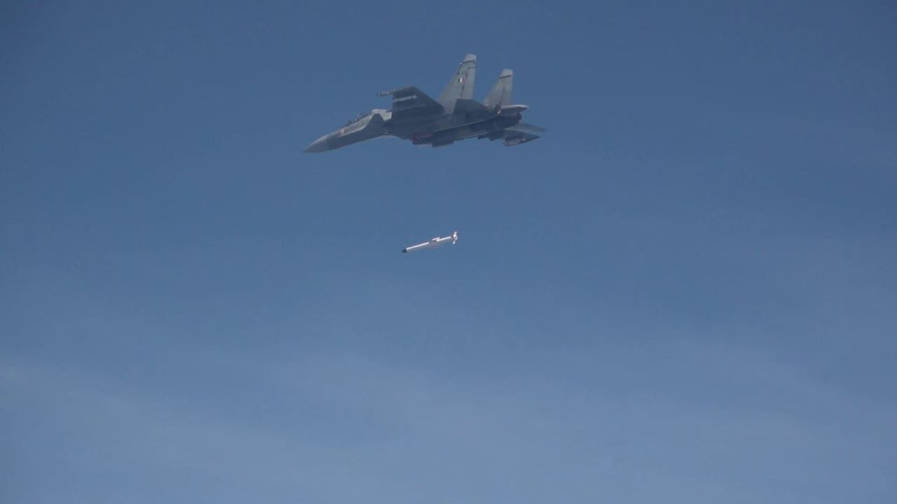 India Test Fires New Indigenous Anti Radiation Missile Amid Border Standoff With China By Voice India Medium India Test Fires New Indigenous Anti Radiation Missile Amid Border Standoff With China By Voice India Medium