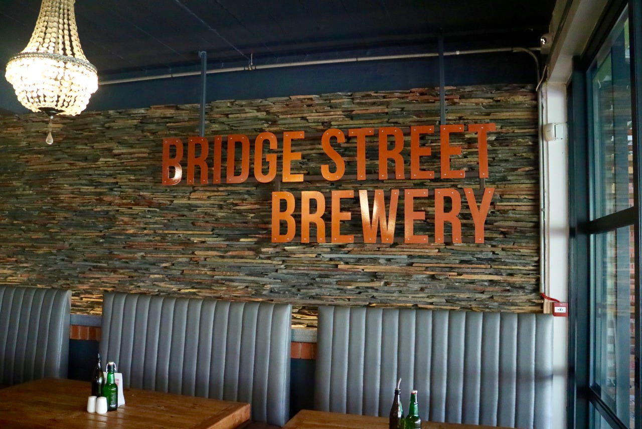 A Friendly Stranger Micro Brewery And Some Street Art Acquisition In Port Elizabeth South Africa By Dawn Bradnick Jorgensen Medium