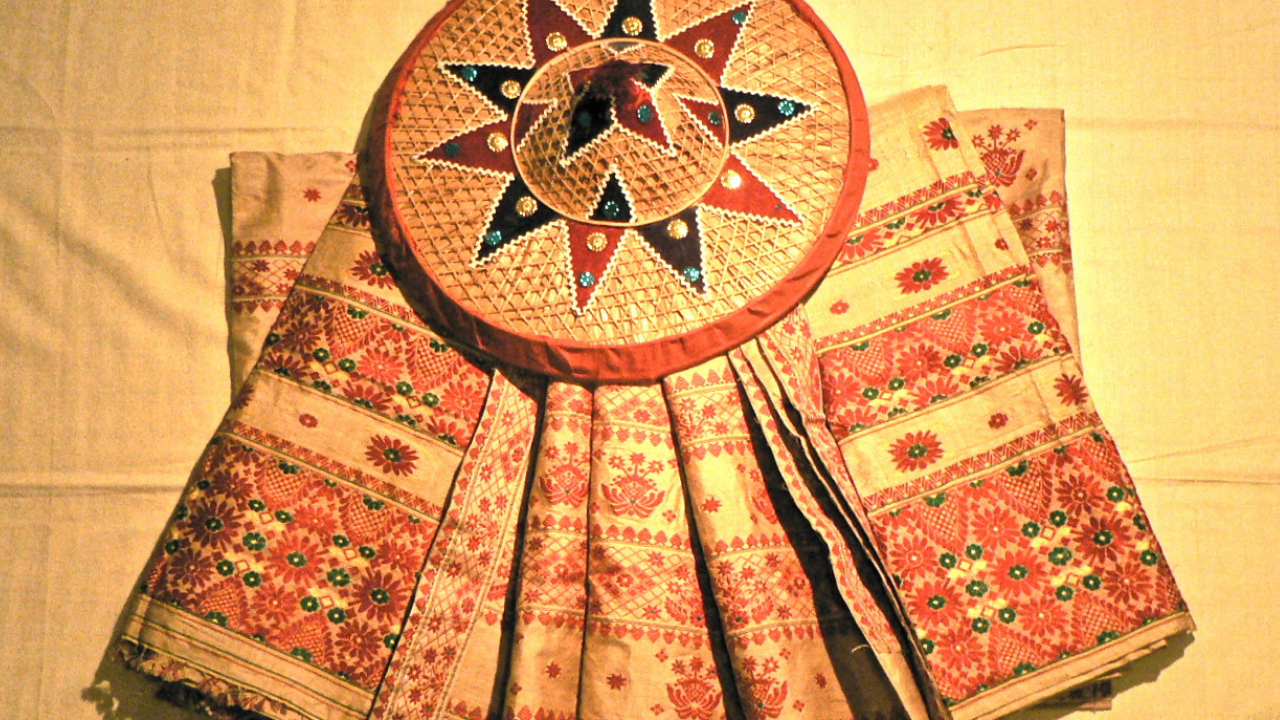 Lesser Known Facts About The Four Main Silk Forms In India by Raghav