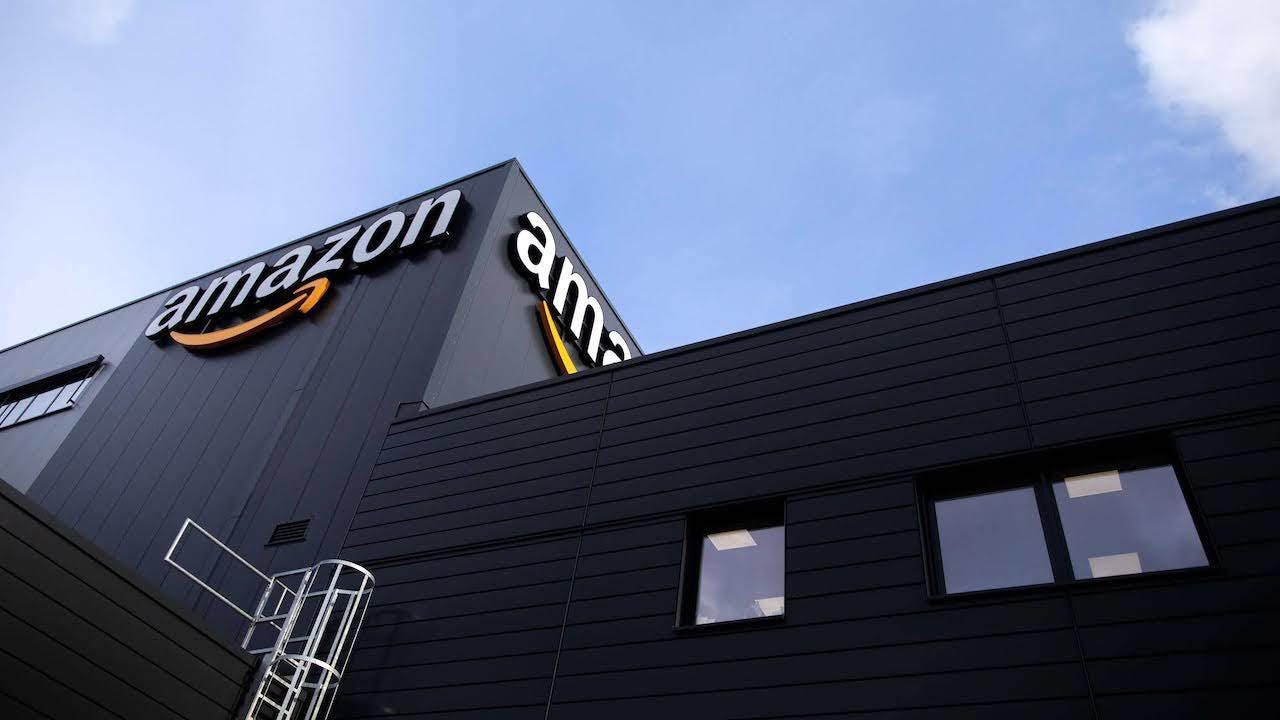 Database Reveals Over 200K People Involved in Posting Fake Reviews on Amazon  | by PCMag | PC Magazine | May, 2021 | Medium