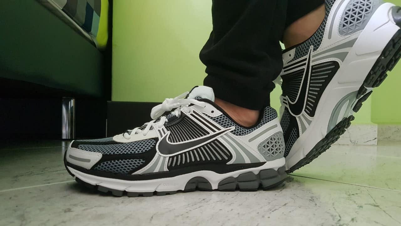 nike zoom vomero 5 fit