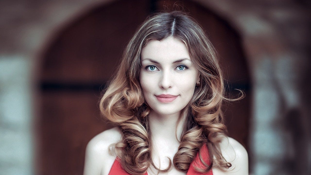 5 Benefits Of Hair Extensions Anna Cesnjevar Medium