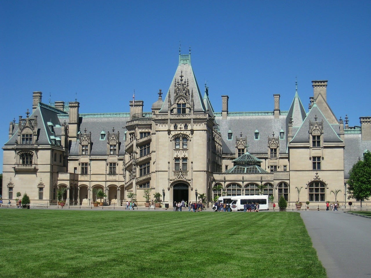 Enjoy The Holiday Season At The Biltmore House Anthony