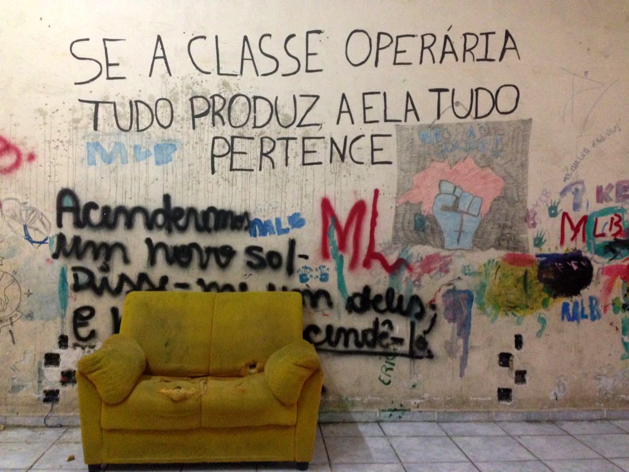 Se A Classe Operária Tudo Produz A Ela Tudo Pertence Original Várias Classes Se A Classe Operária Tudo Produz A Ela Tudo Pertence Original Várias Classes