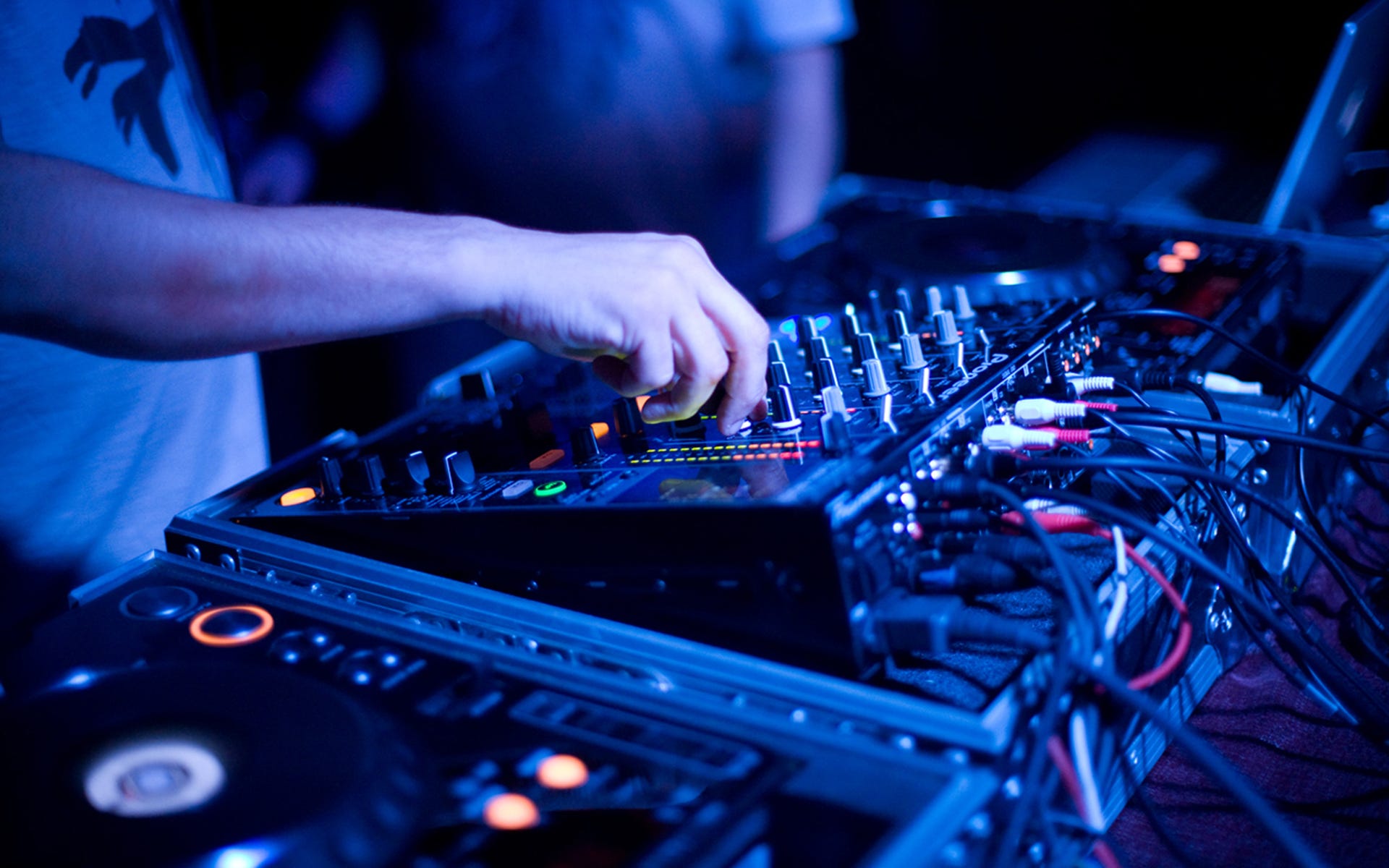 5 Things Djs Should Do In A Soca Fete Party By Dj Jel Dj Jel Blog Medium 5 Things Djs Should Do In A Soca Fete Party By Dj Jel Dj Jel Blog Medium