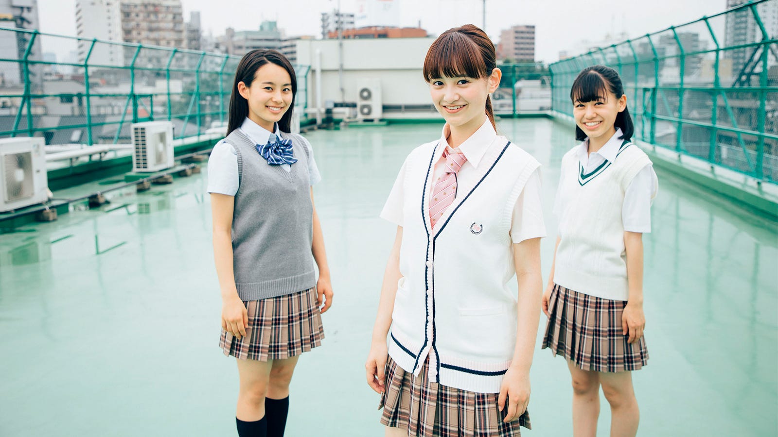 日本女子高校生7種類型這些人推坑力超大 女子高中生在日本一直都是主導流行文化的一股洶湧的暗流 還記得00年蔚為風潮的 By Joel Fukuzawa Medium