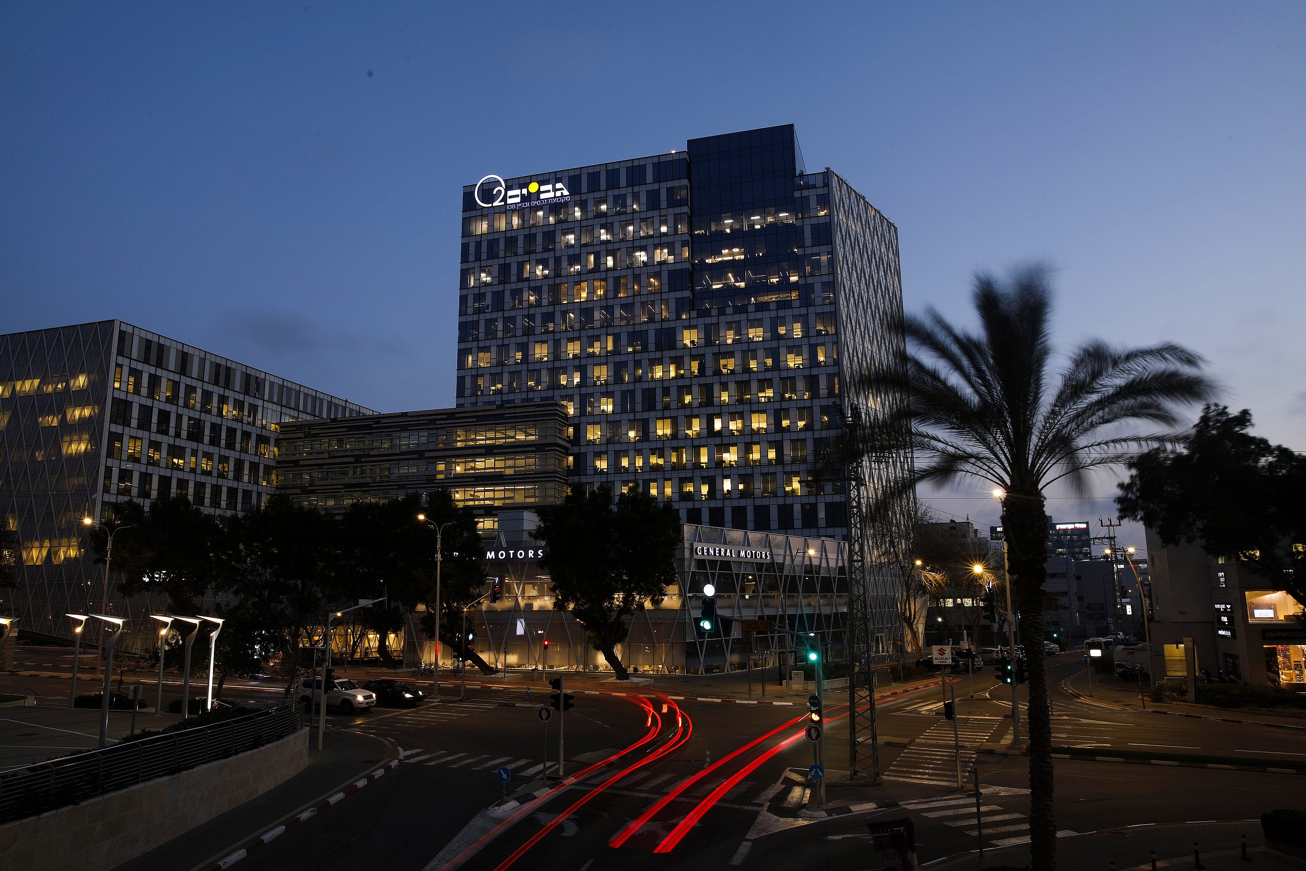 Politics Above The Fold