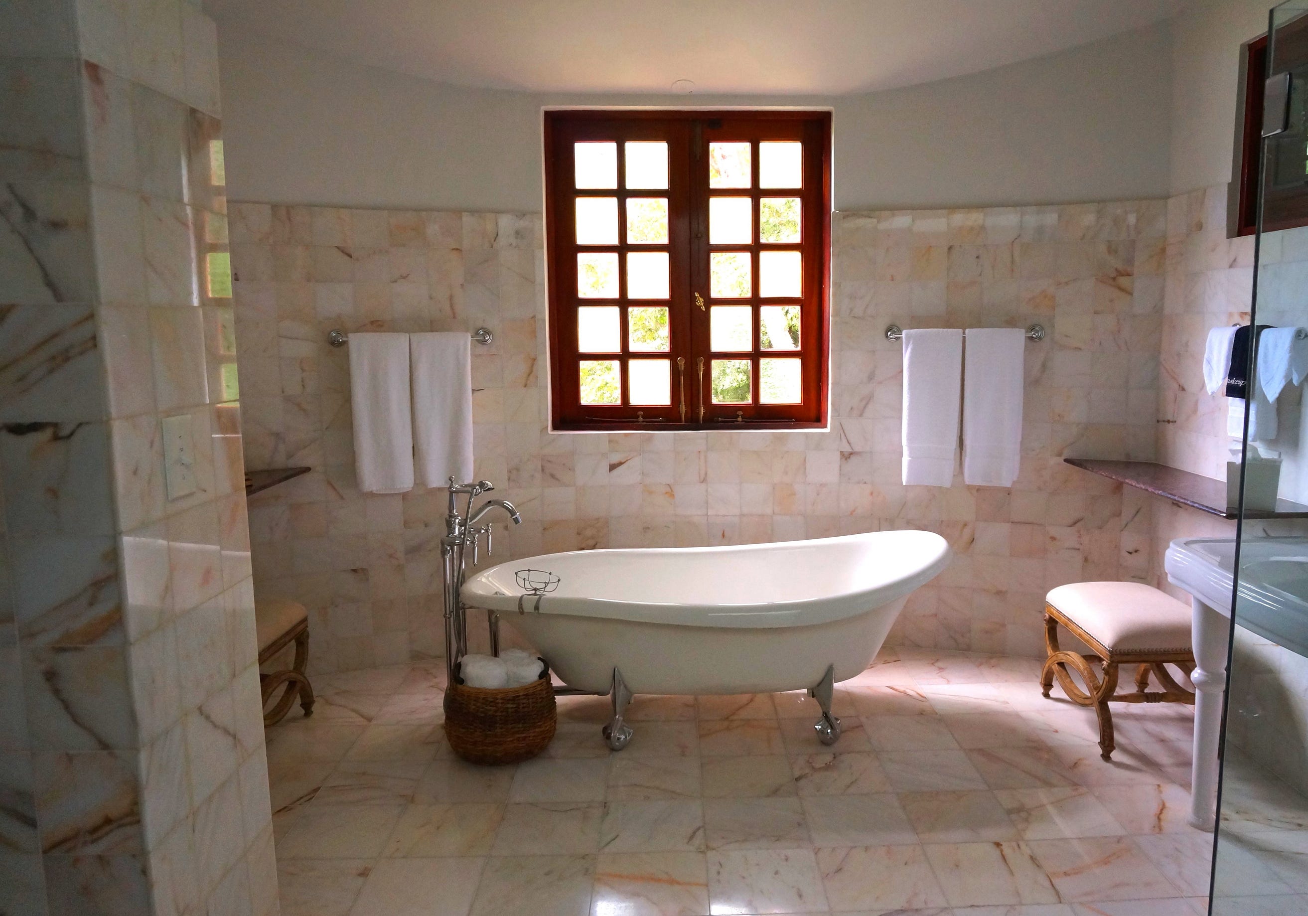 The Bathtub Murder: He Almost Got Away With His Wife's Murder | by Emmalina Alessandrya | Chameleon | Jun, 2021 | Medium